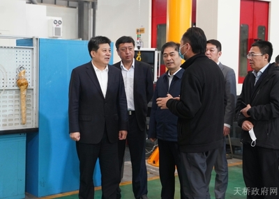 濟南市天橋區(qū)政府 圖片新聞 韓偉到濟南新材料產(chǎn)業(yè)園區(qū)調(diào)研